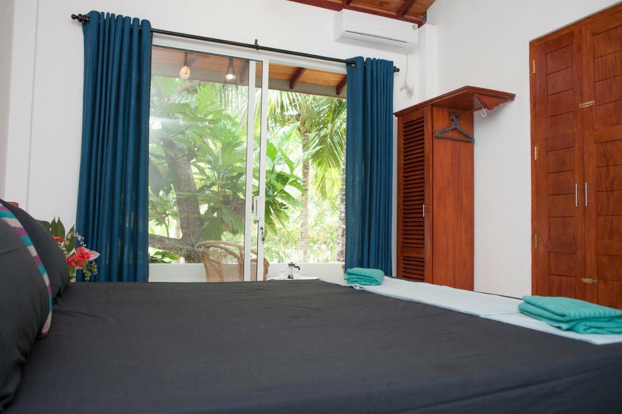 Alvas House Hotel Hikkaduwa Bagian luar foto
